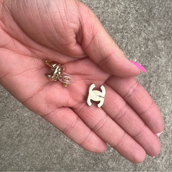 Chanel - Picture 8 of 12